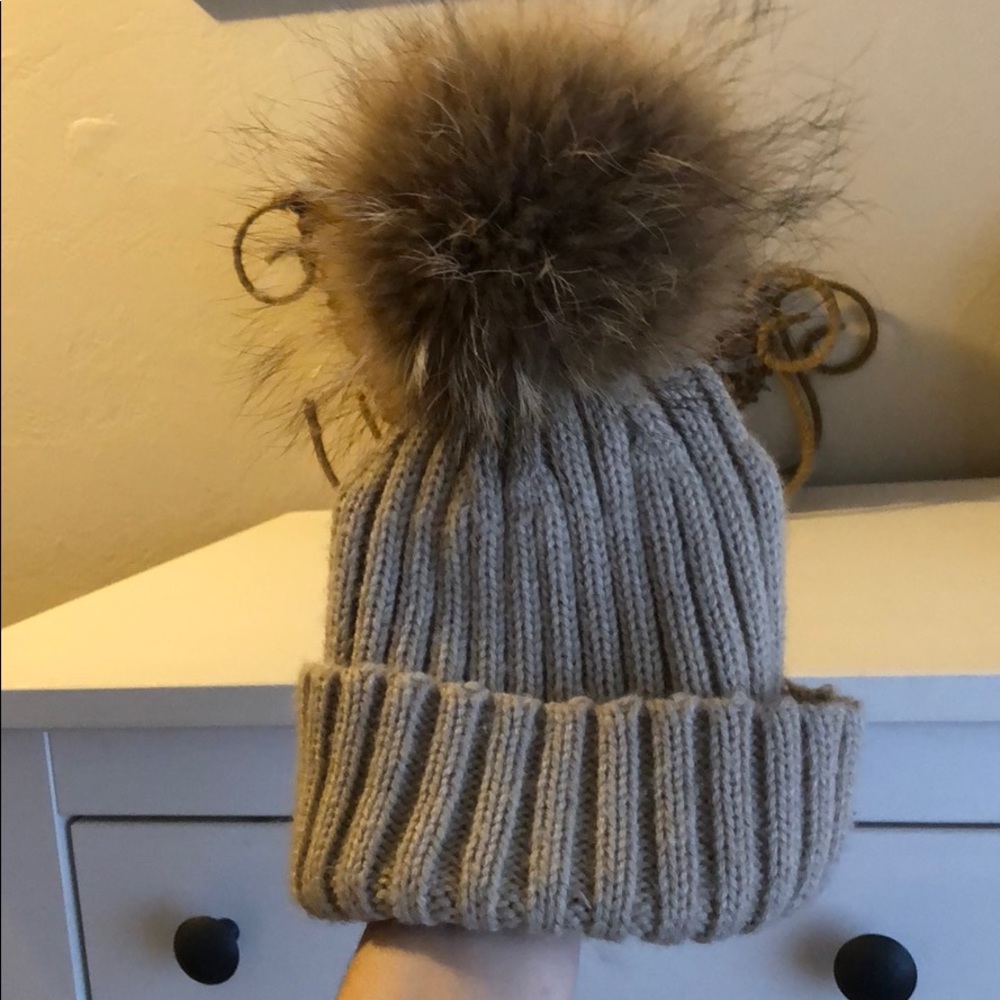 Mi loves hat